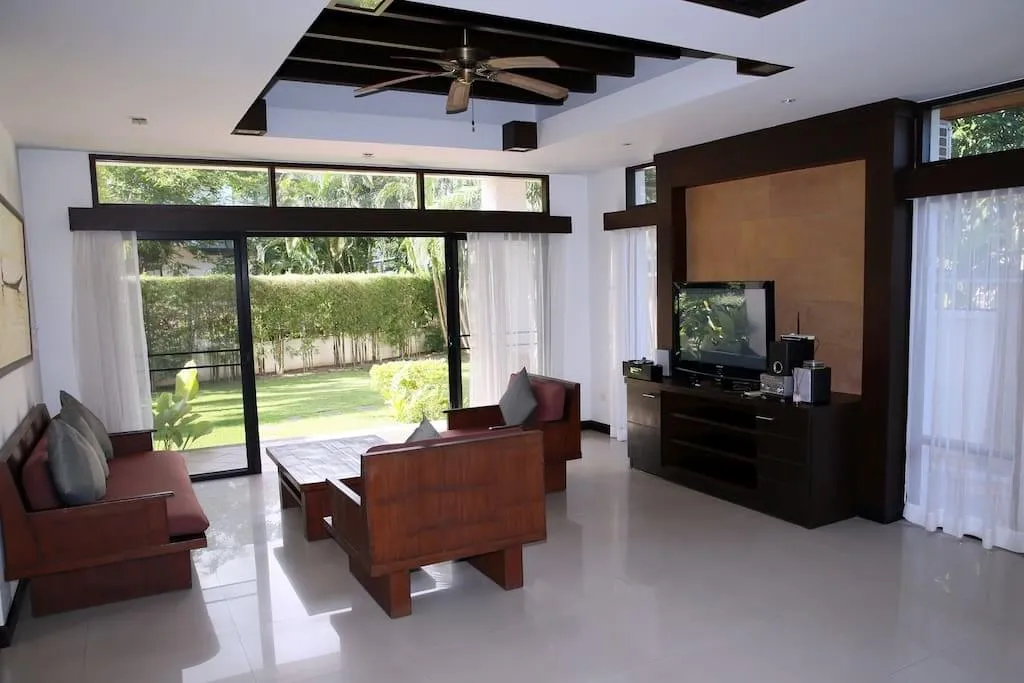 Property image - full photo 12
