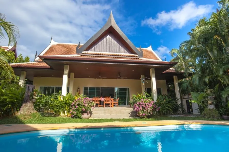 Property image - full photo 2