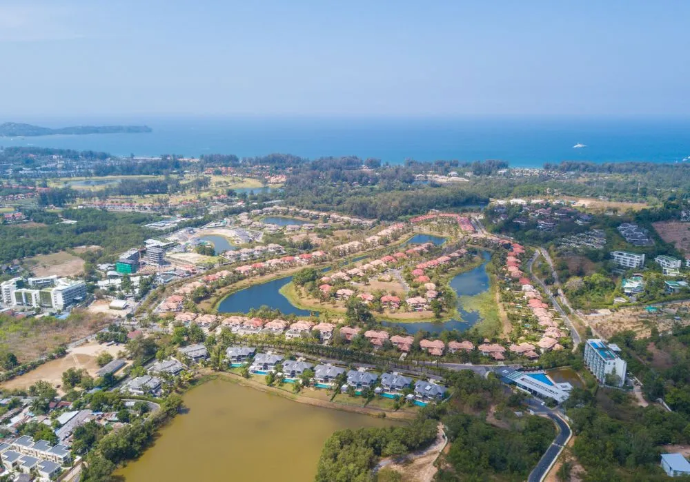 Property image - full photo 4