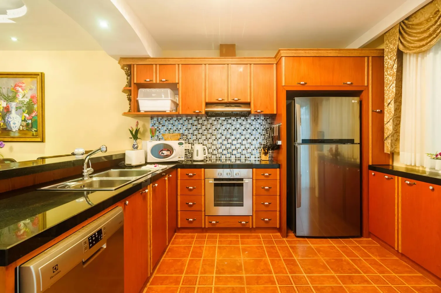 Property image - full photo 30