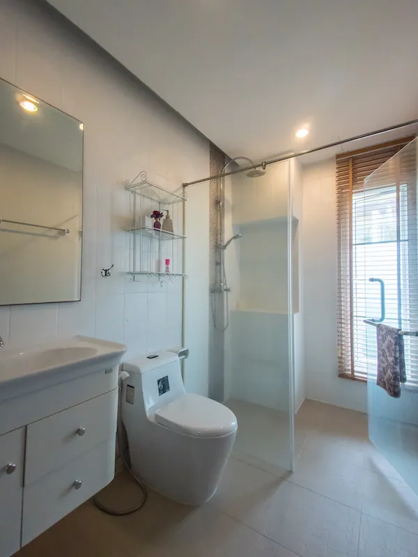 Property image - full photo 53