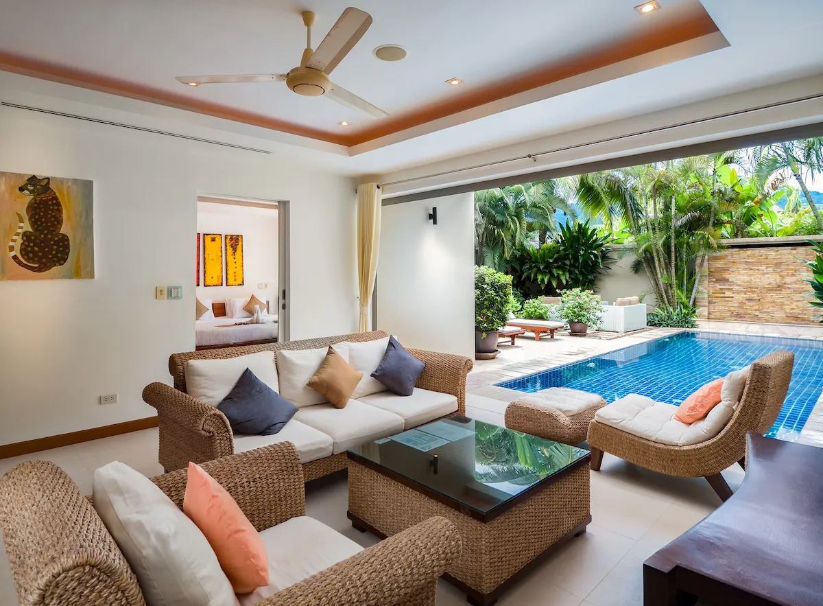 Property image - full photo 2