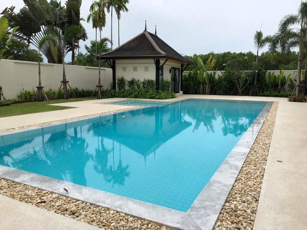 Property image - full photo 17