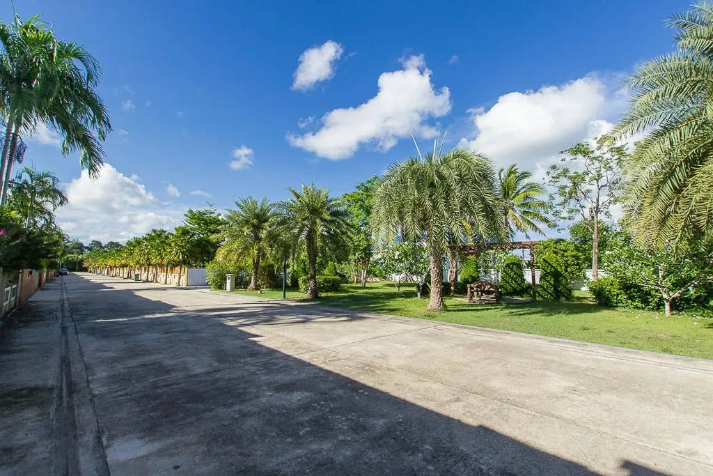 Property image - full photo 31