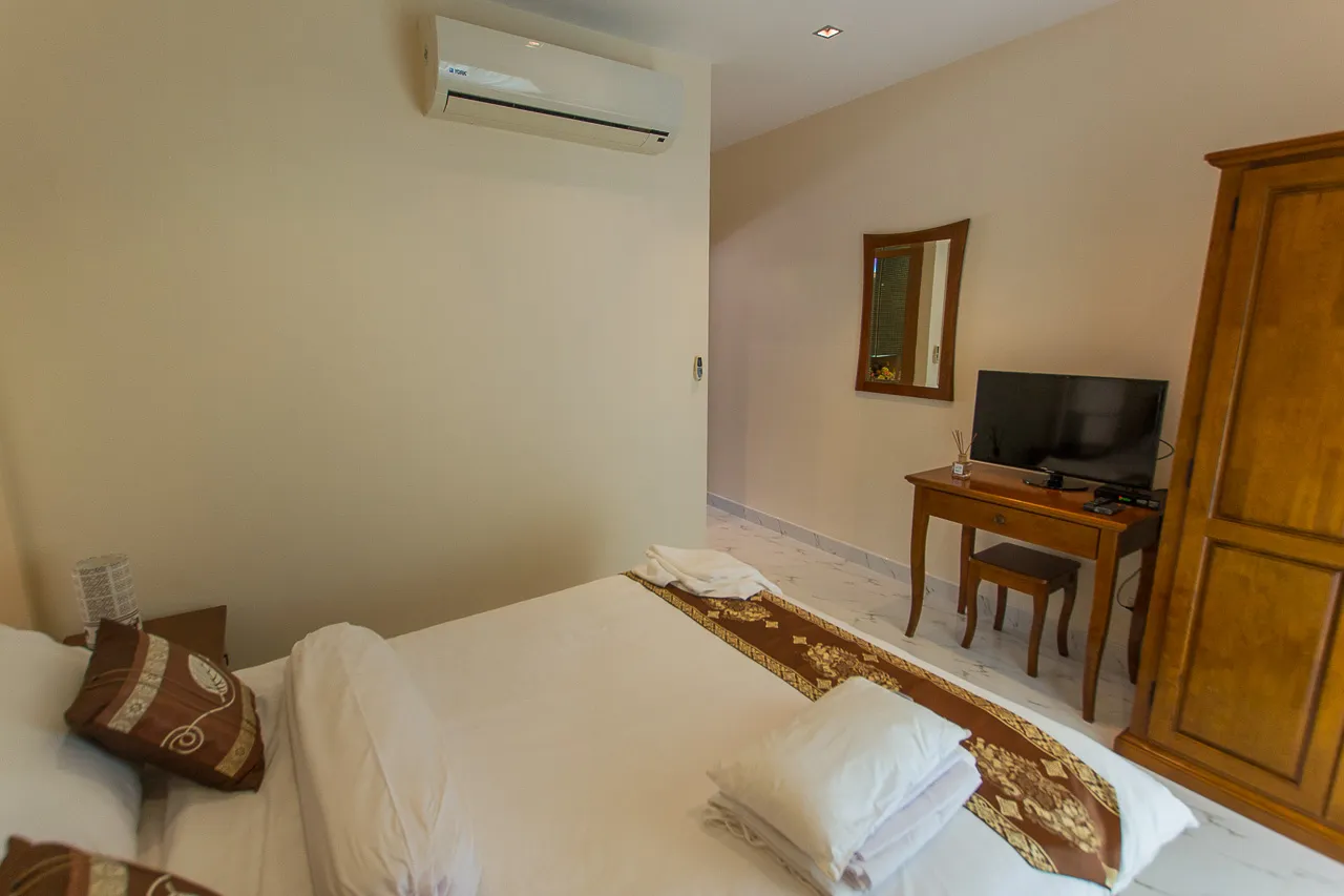 Property image - full photo 14