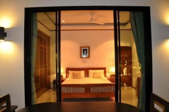Property image - full photo 2