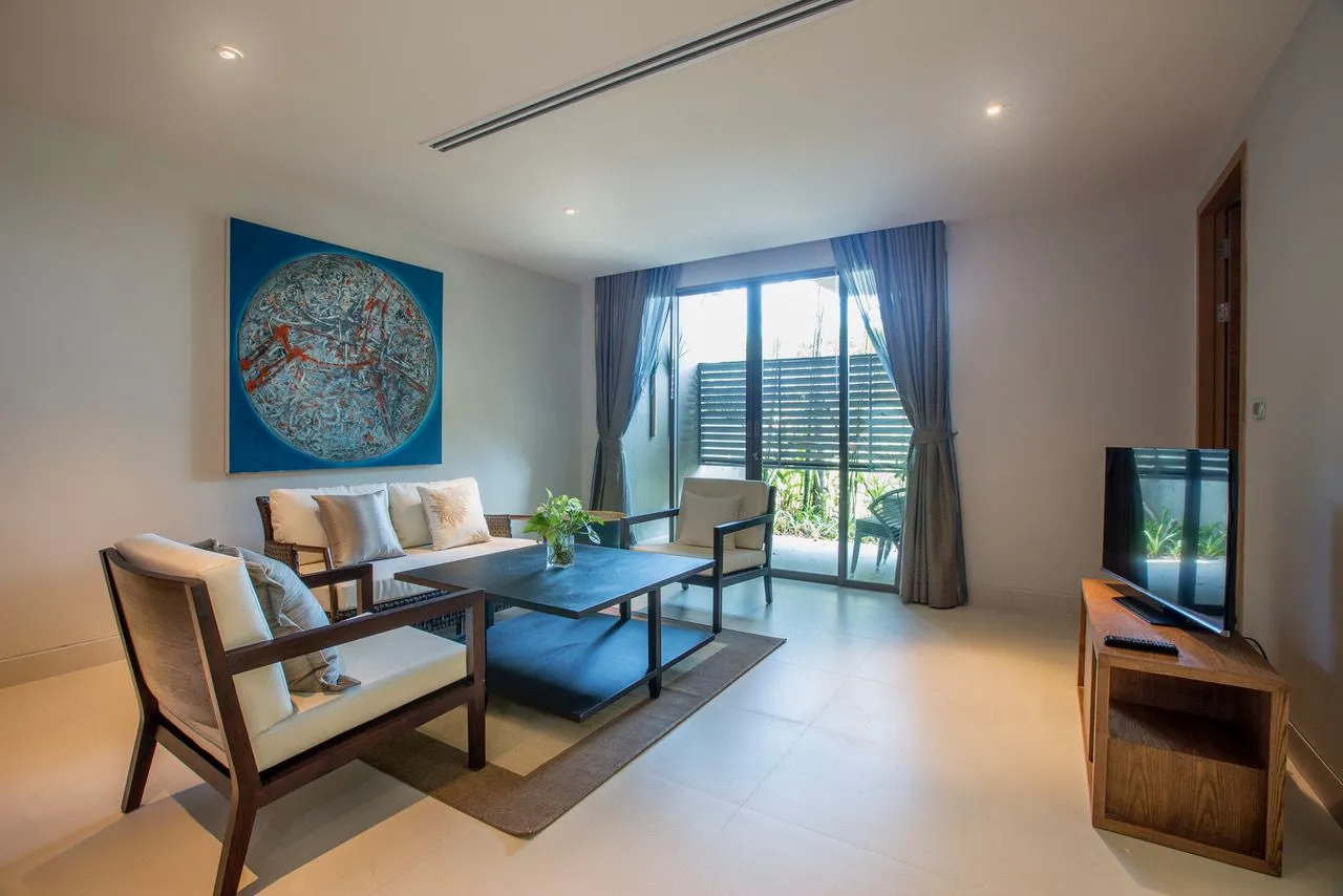 Property image - full photo 13
