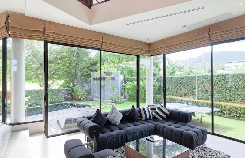 Property image - full photo 4