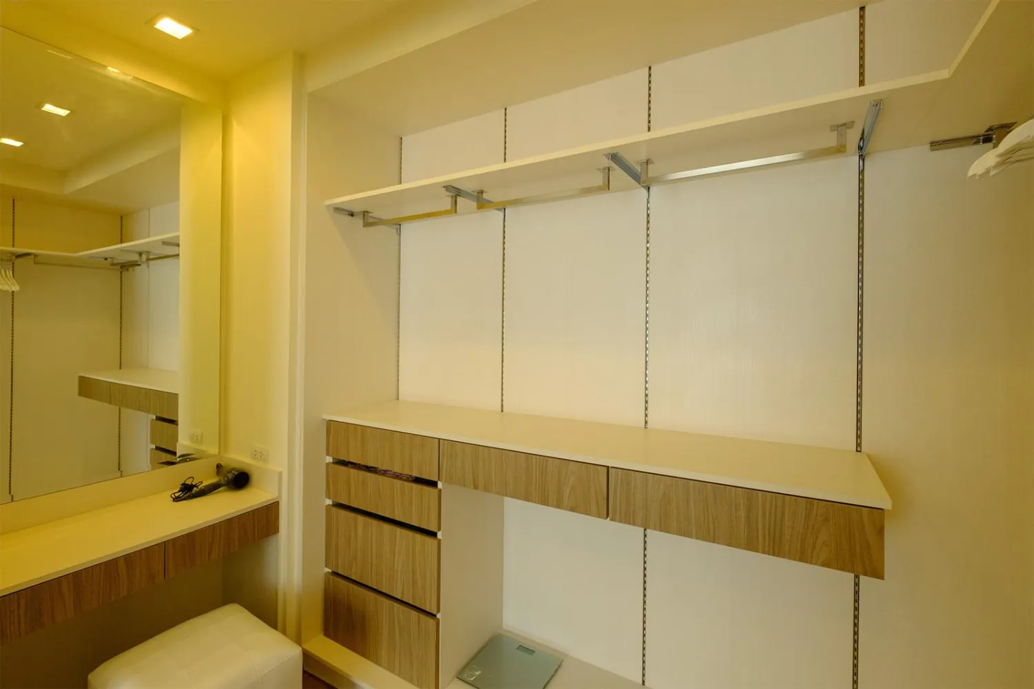 Property image - full photo 18