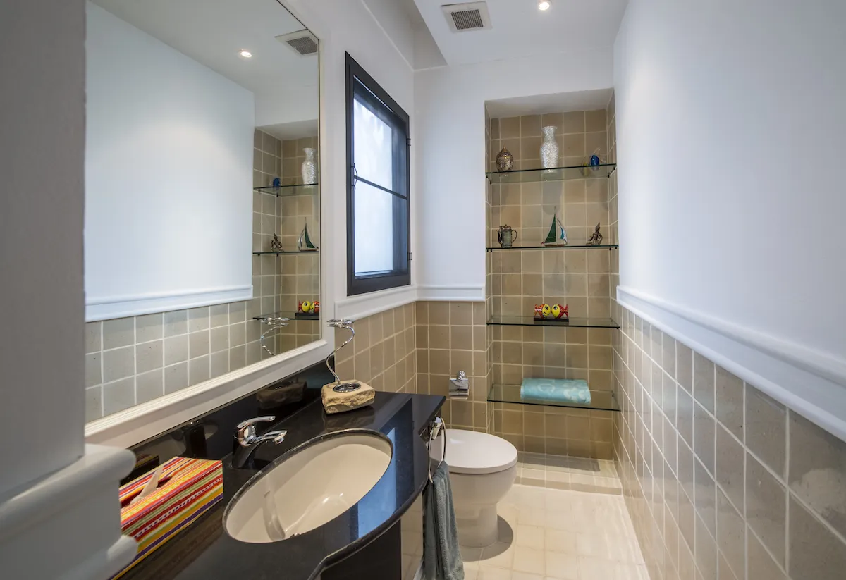 Property image - full photo 35