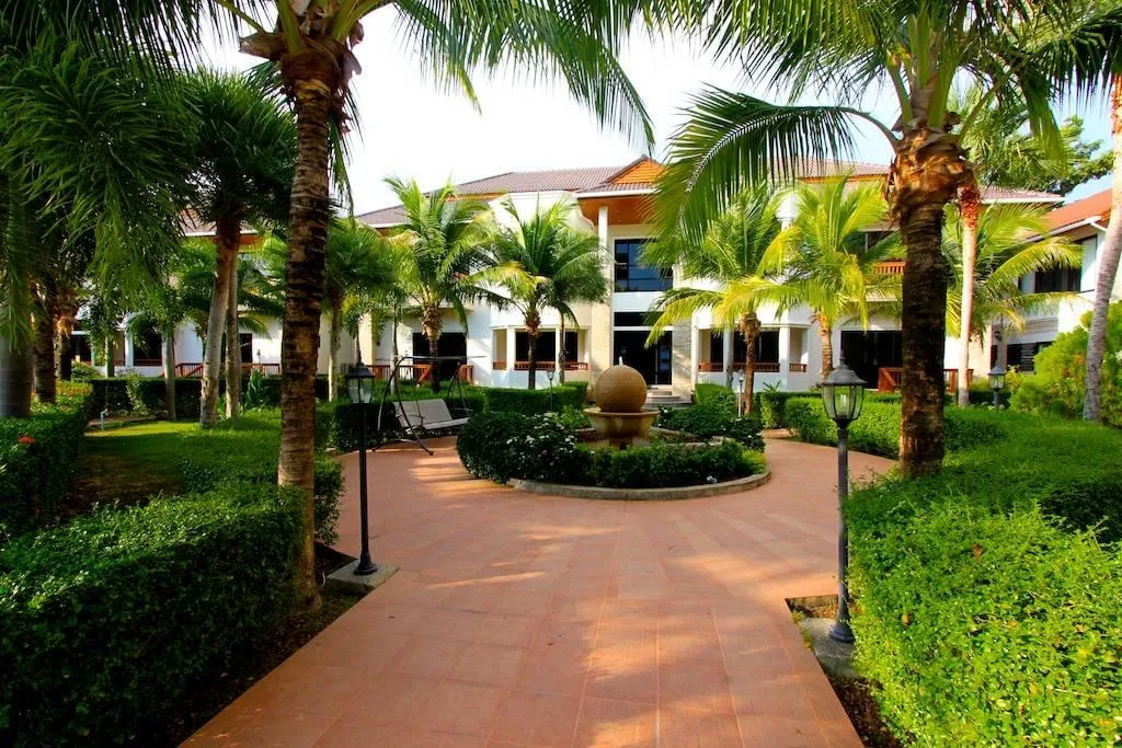 Property image - full photo 11