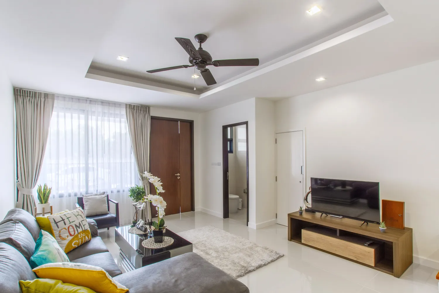 Property image - full photo 5