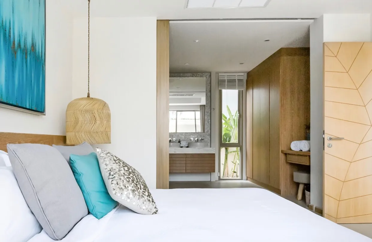 Property image - full photo 16