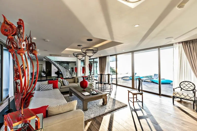 Property image - full photo 32