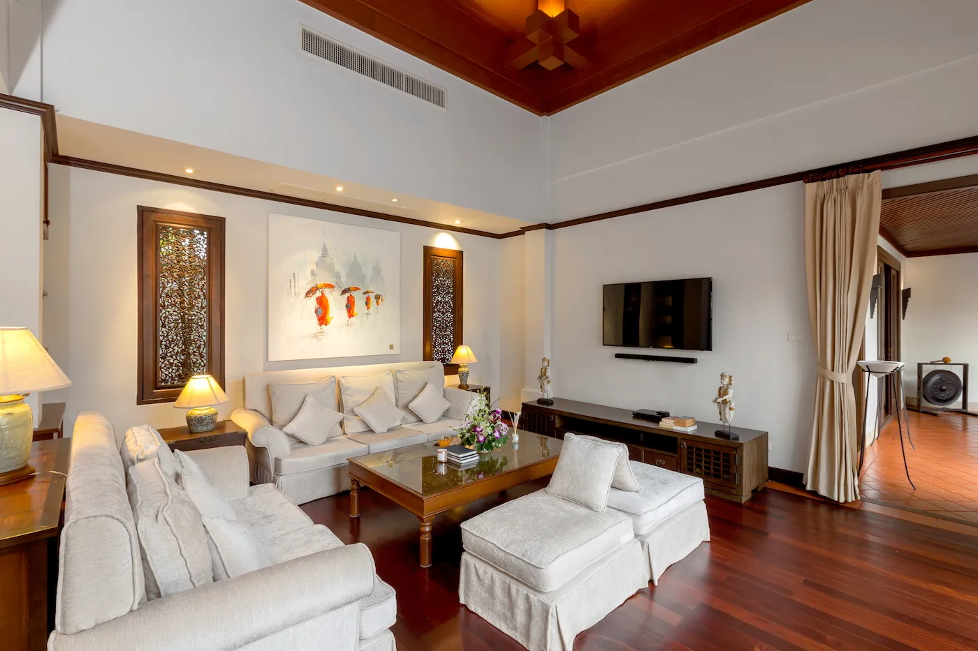 Property image - full photo 3