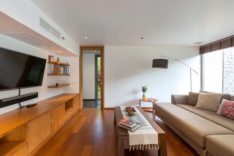 Property image - full photo 13