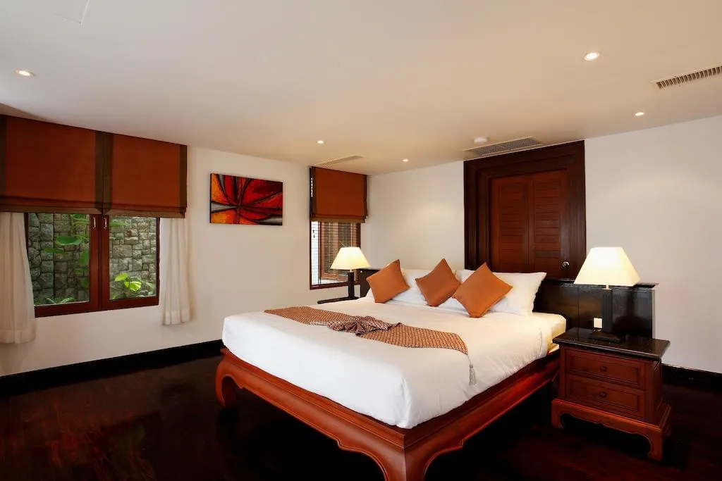 Property image - full photo 22