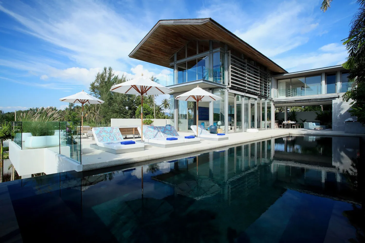 Property image - full photo 10