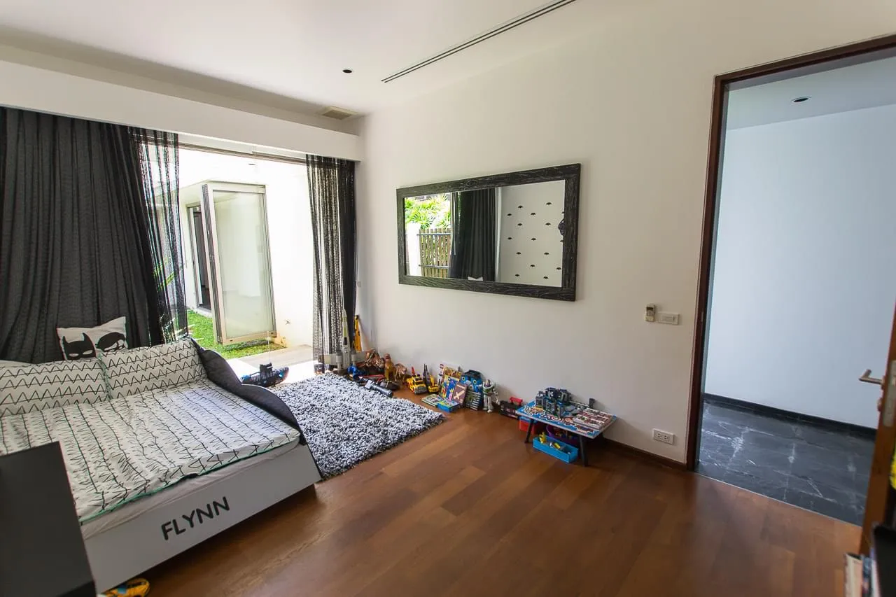 Property image - full photo 31
