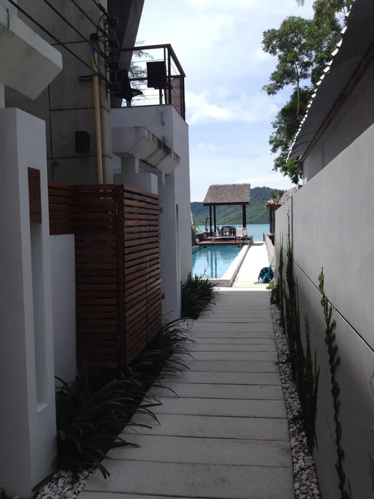 Property image - full photo 13