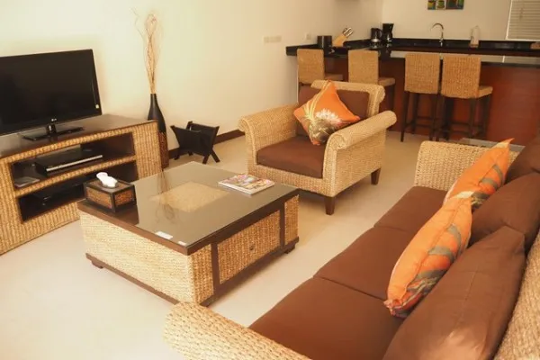 Property image - full photo 3