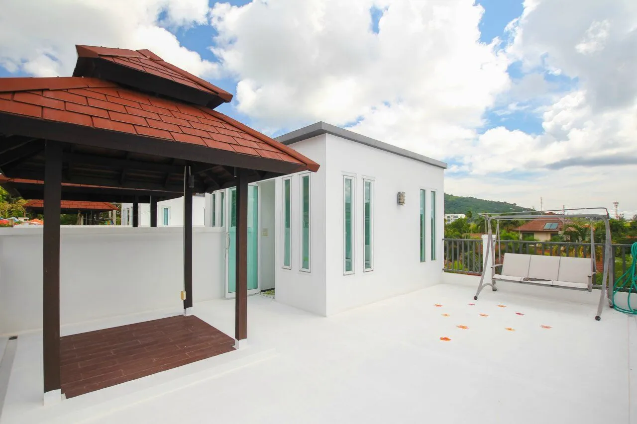 Property image - full photo 39