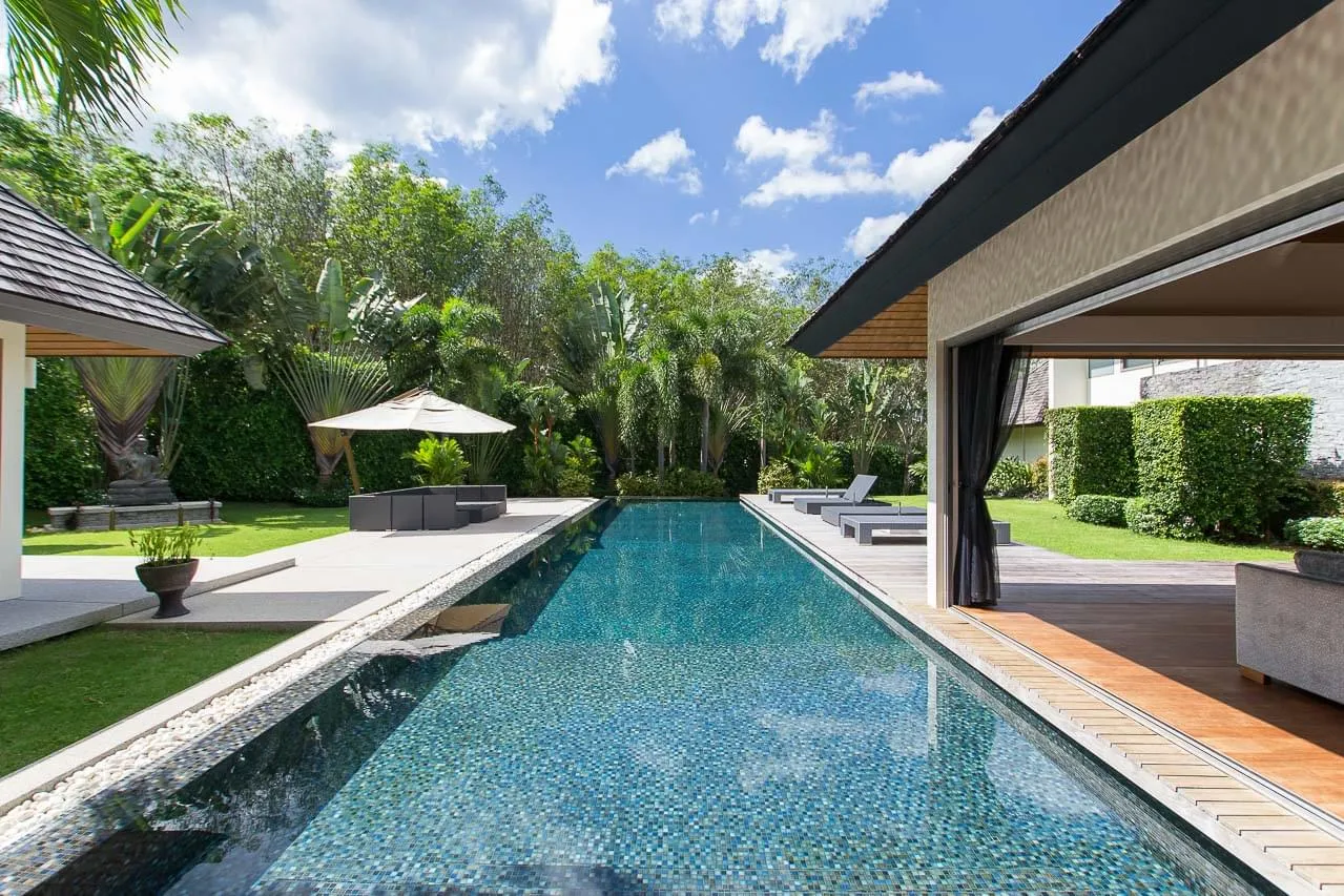 Property image - full photo 57