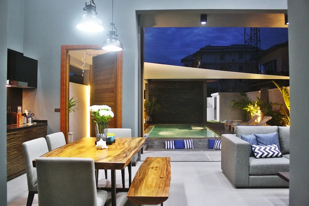 Property image - full photo 11