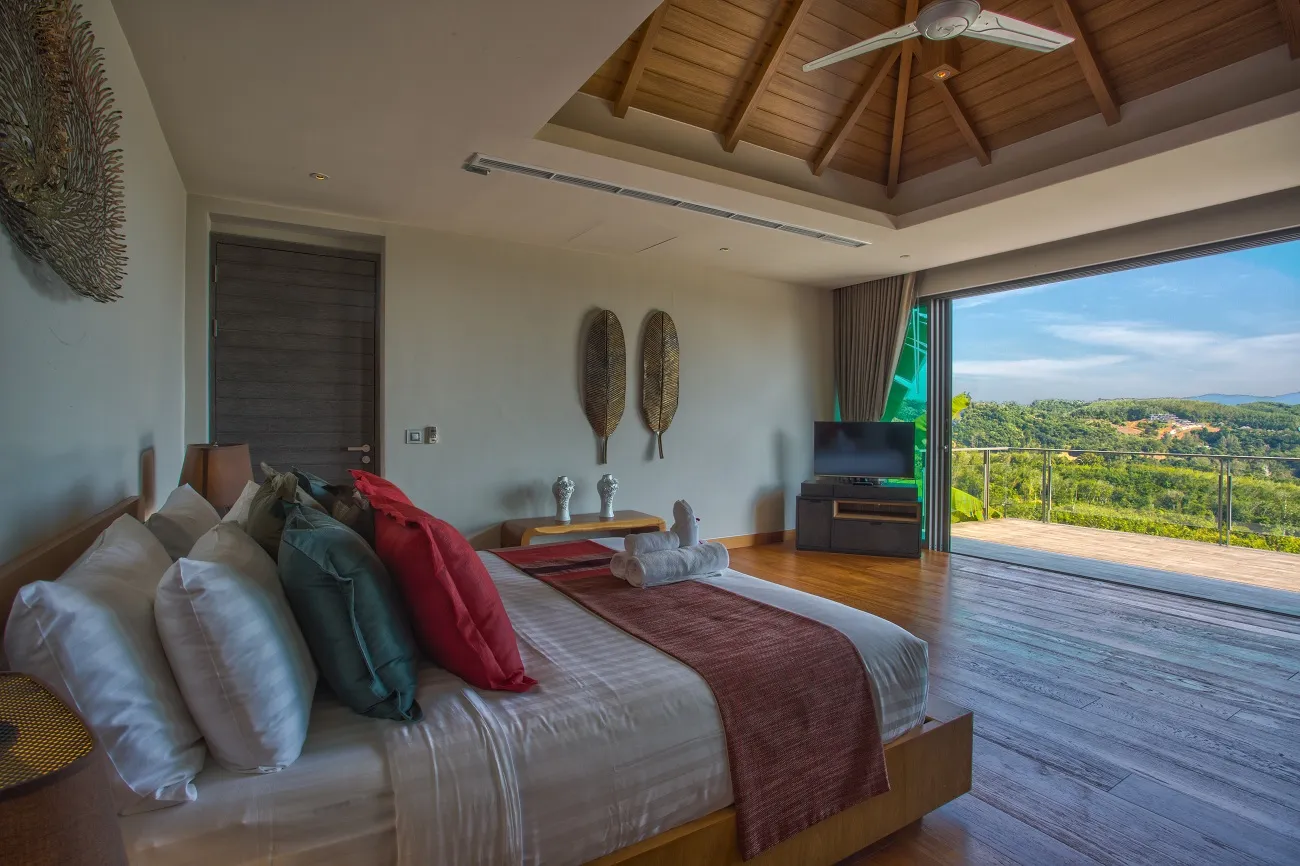 Property image - full photo 16