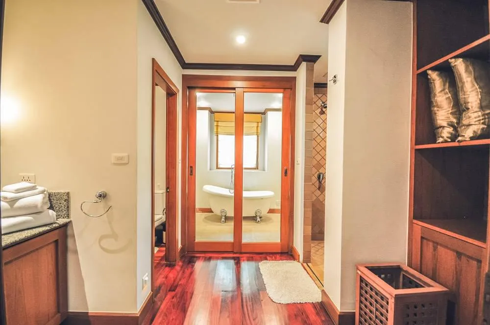 Property image - full photo 17