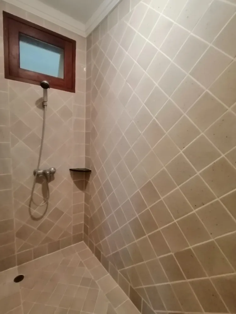 Property image - full photo 25