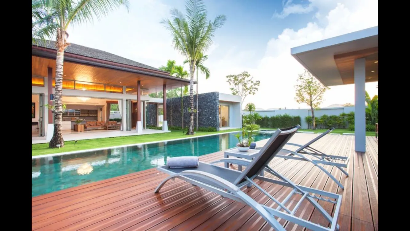 Property image - full photo 3