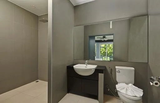 Property image - full photo 6