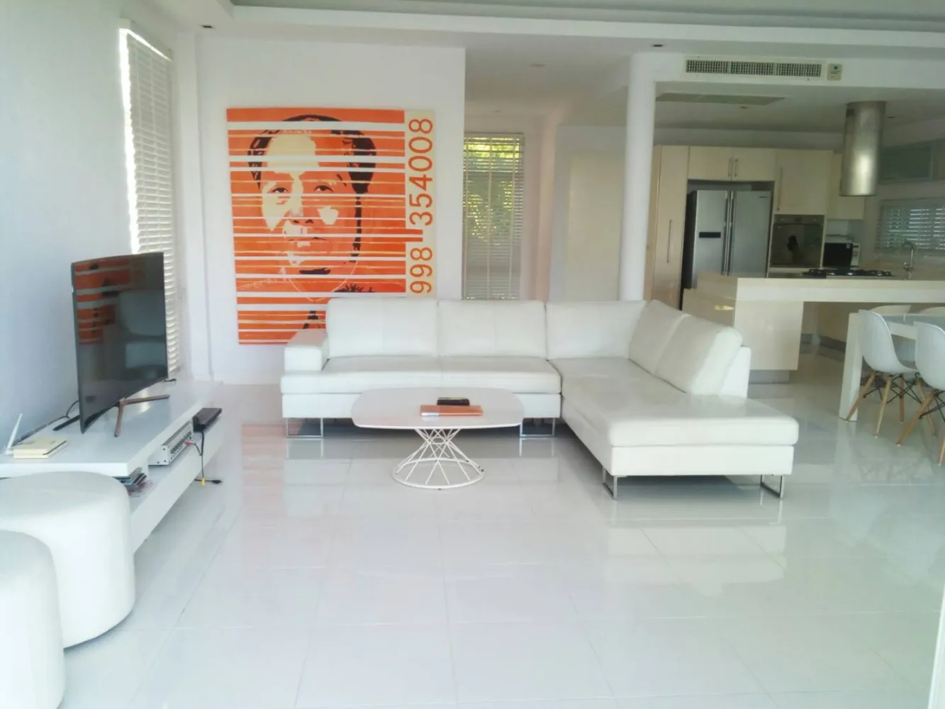 Property image - full photo 3