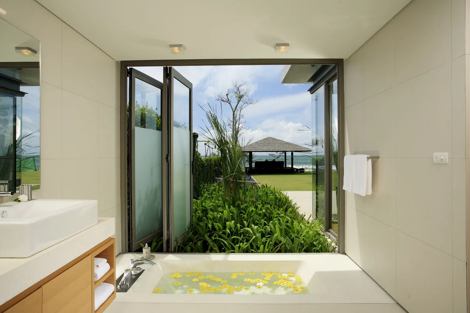 Property image - full photo 7