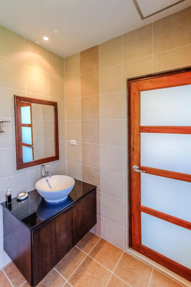 Property image - full photo 45