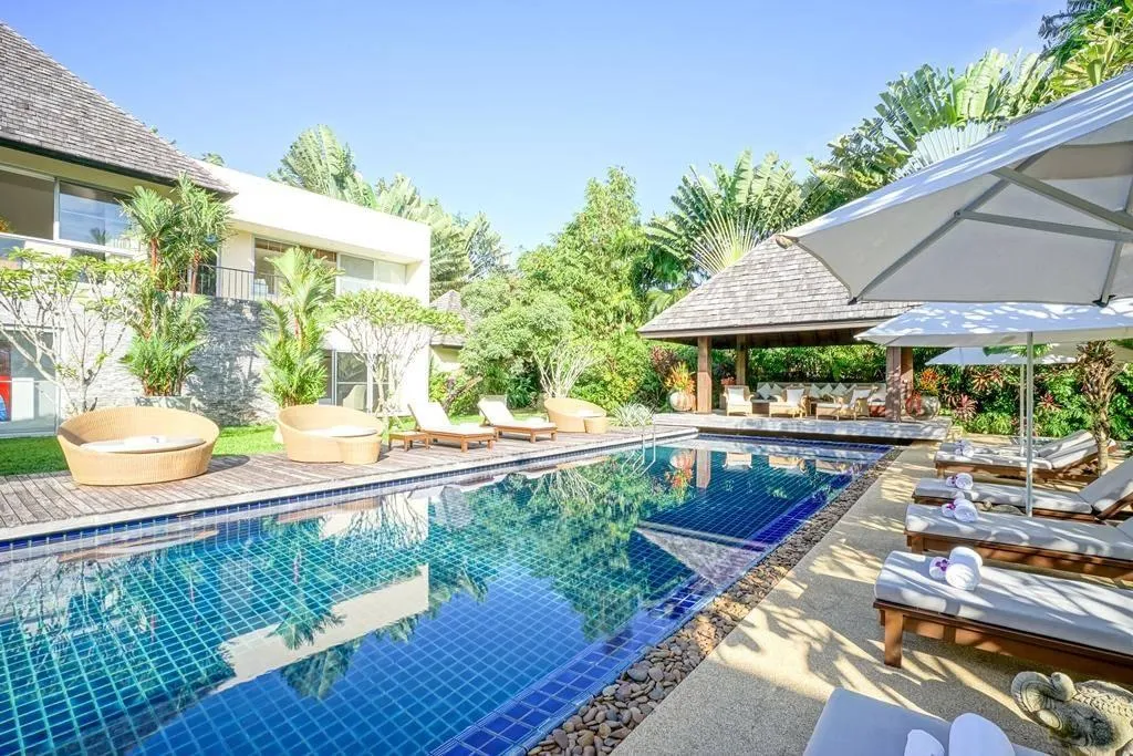 Property image - full photo 32