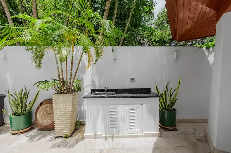 Property image - full photo 65