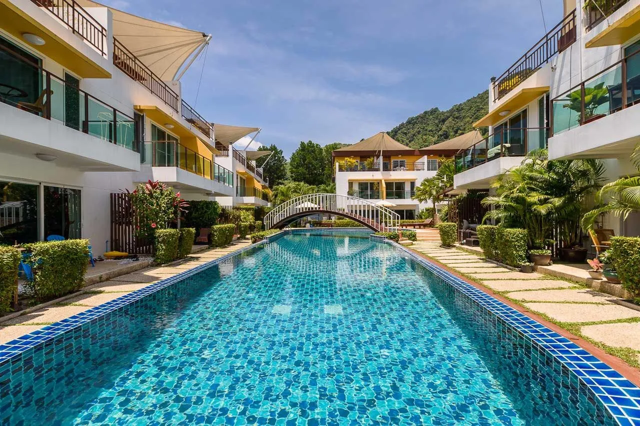 Property image - full photo 2