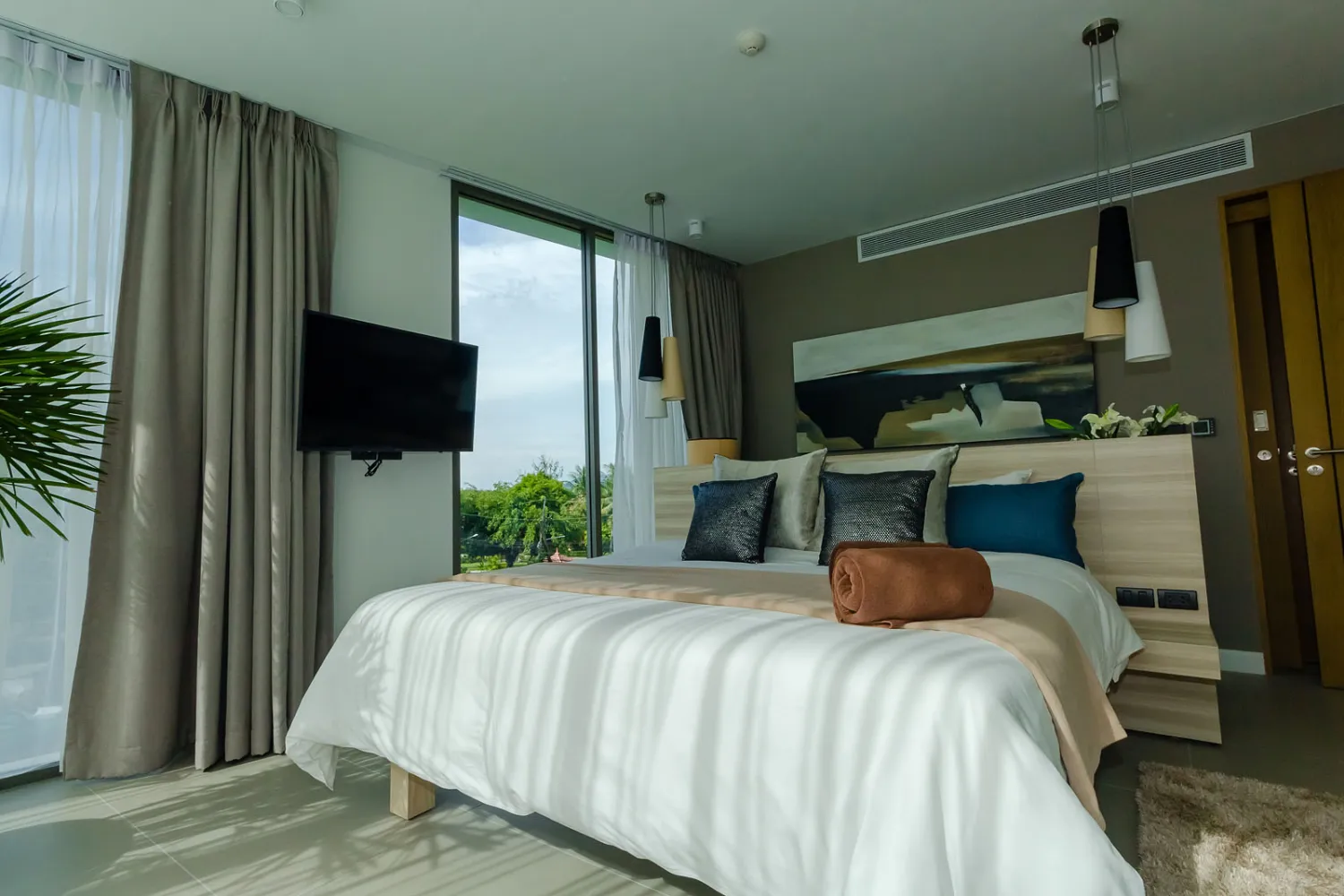 Property image - full photo 22