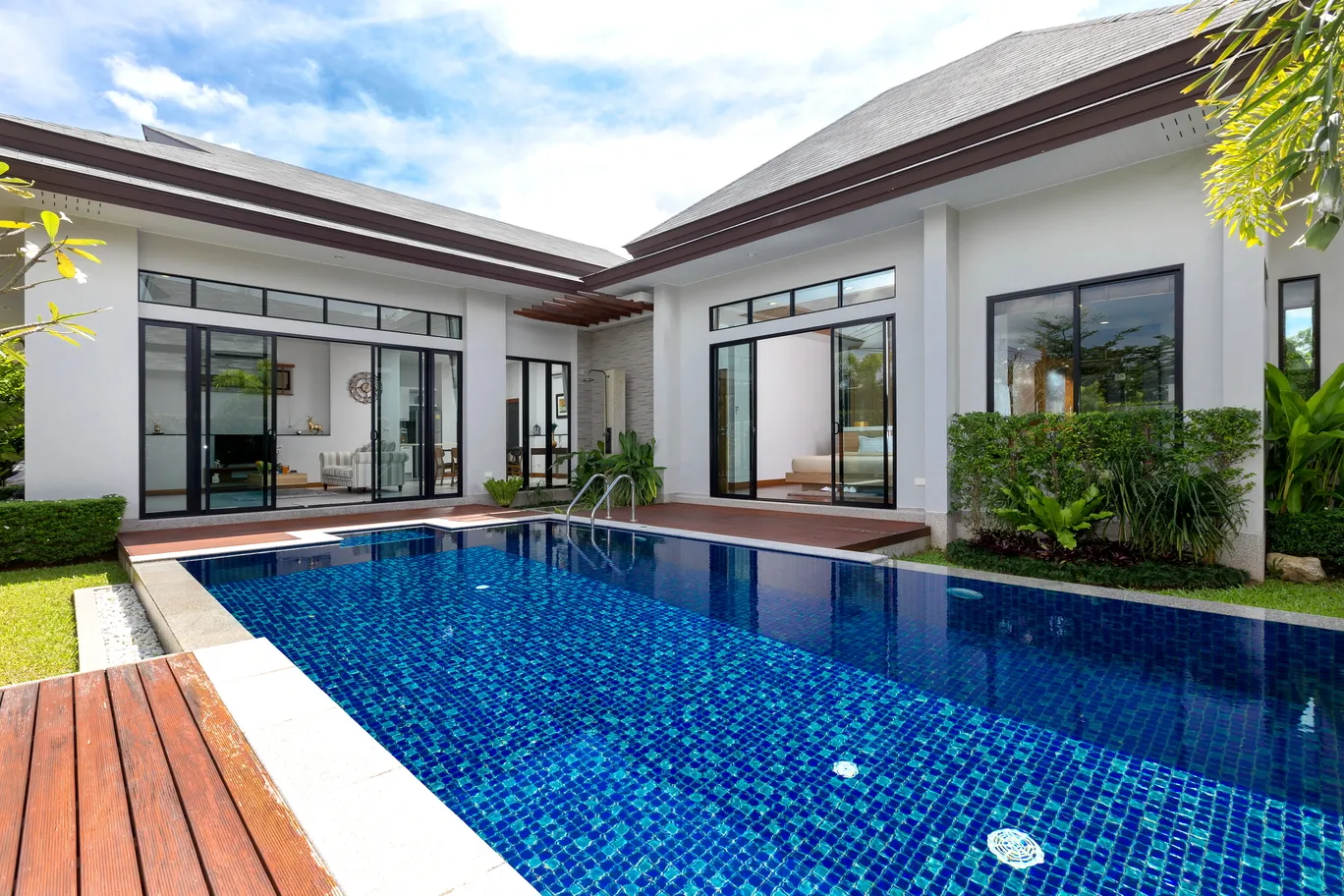 Property image - full photo 1
