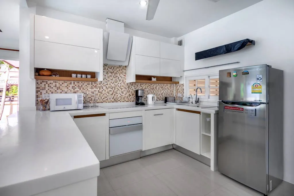 Property image - full photo 11