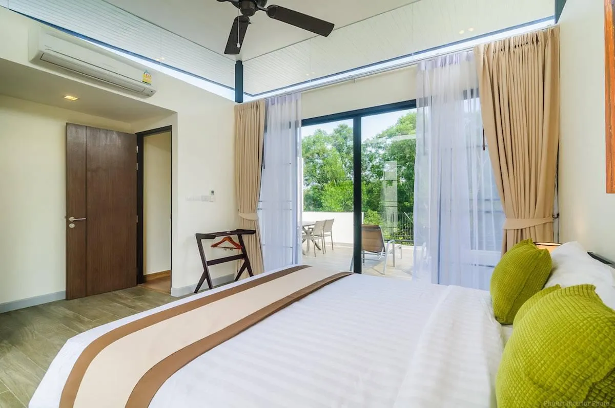 Property image - full photo 30