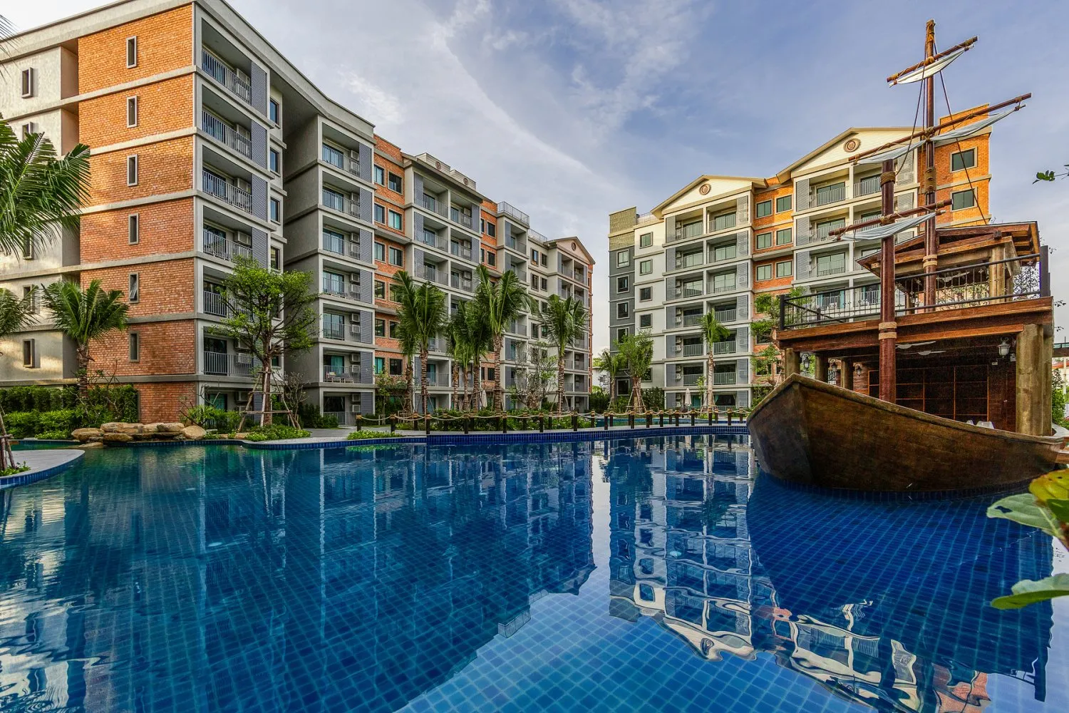 Property image - full photo 32