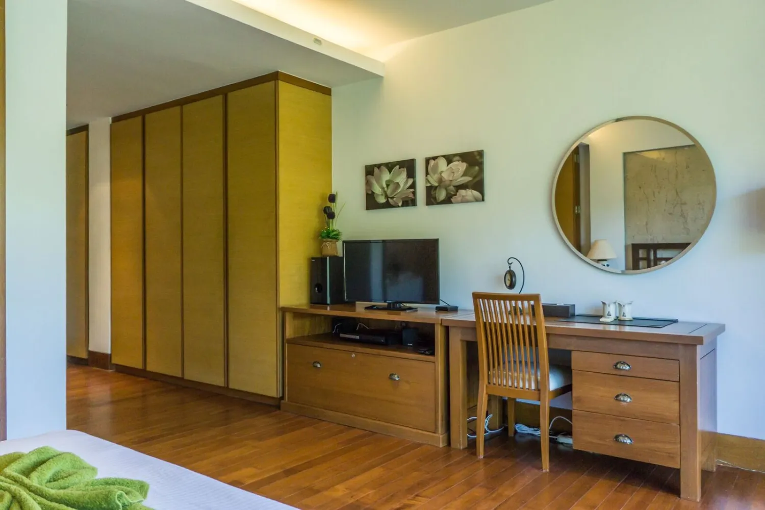 Property image - full photo 23