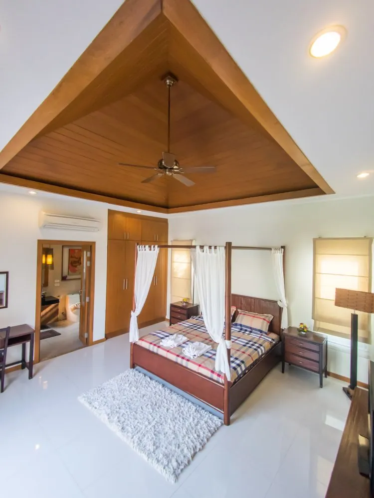 Property image - full photo 30