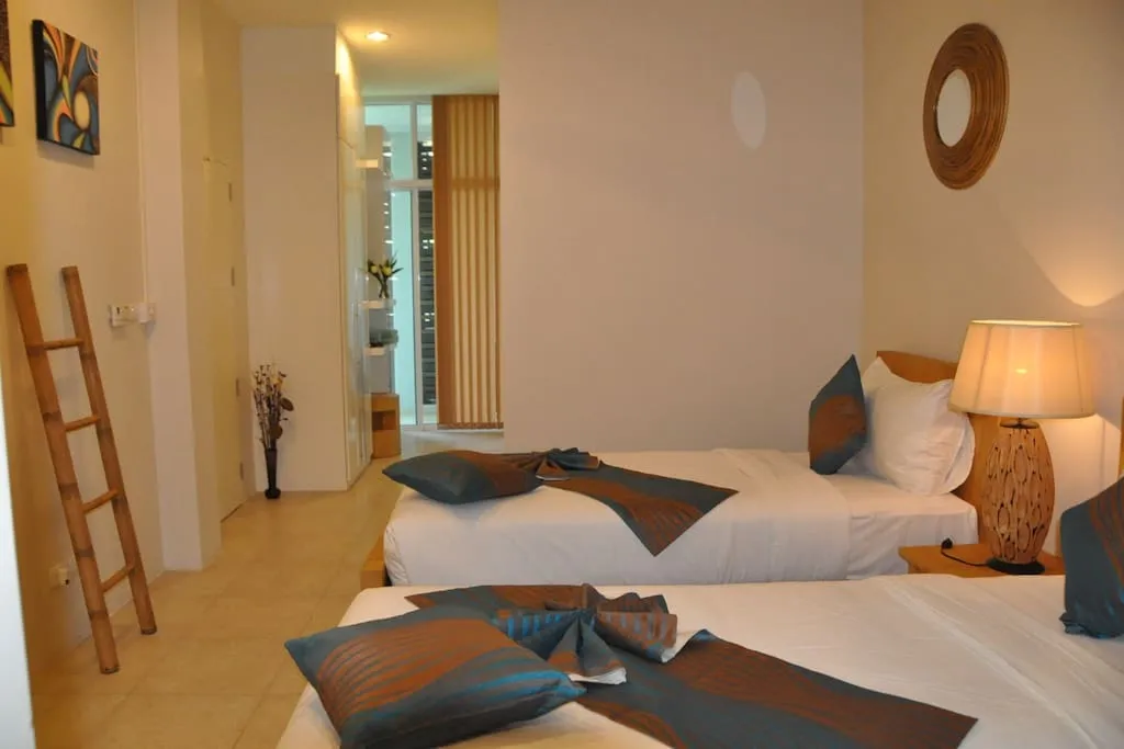 Property image - full photo 12