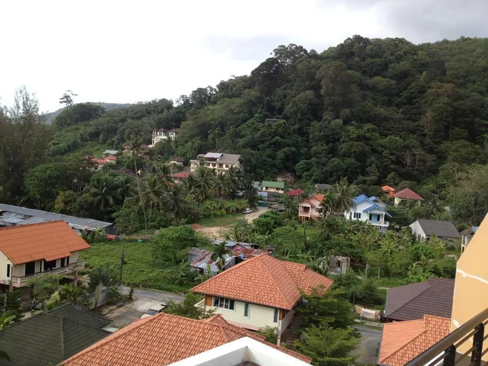 Property image - full photo 10