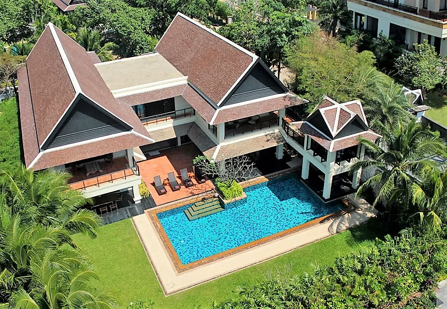 Property image - full photo 2