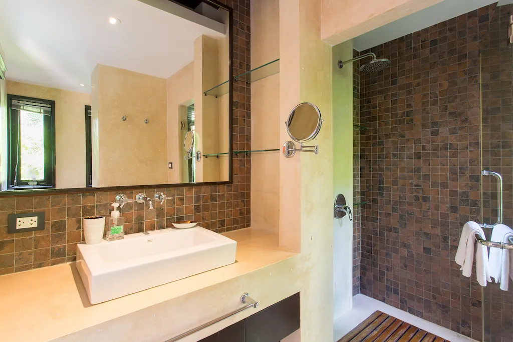 Property image - full photo 30